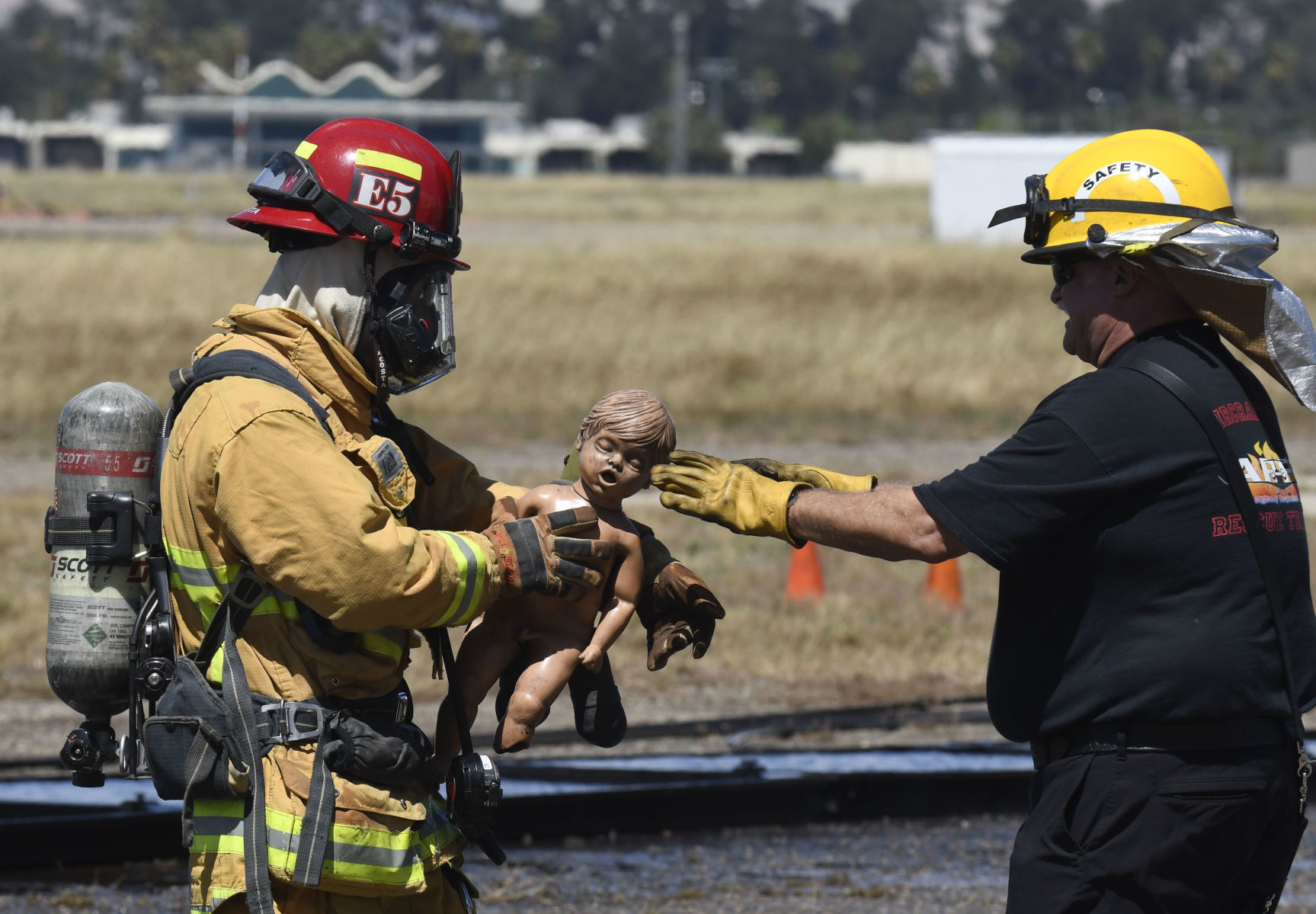051920 Airport fire training 04.jpg